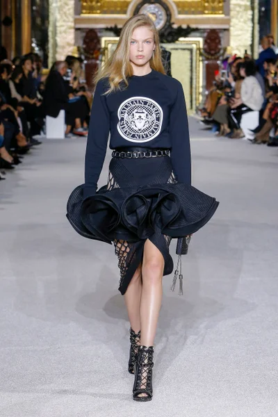 Look 28